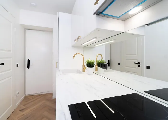 Airport By Revalhome Aparthotel 3*